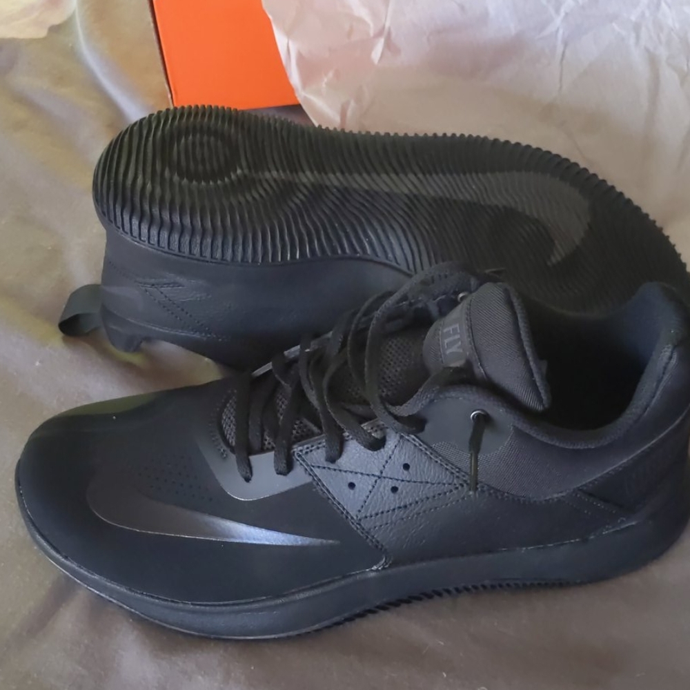 Nike Fly.By Low II NBK Black on Black.